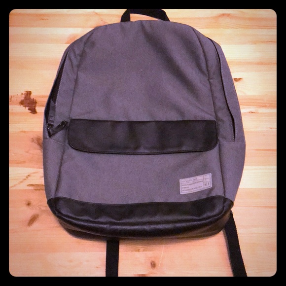 HEX Echo Laptop Backpack - Picture 1 of 4
